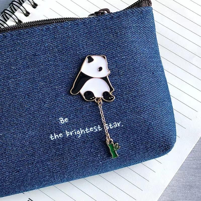 Chinese style panda brooch cute animal bag badge clothing bag accessories bamboo giant panda chain collar pin