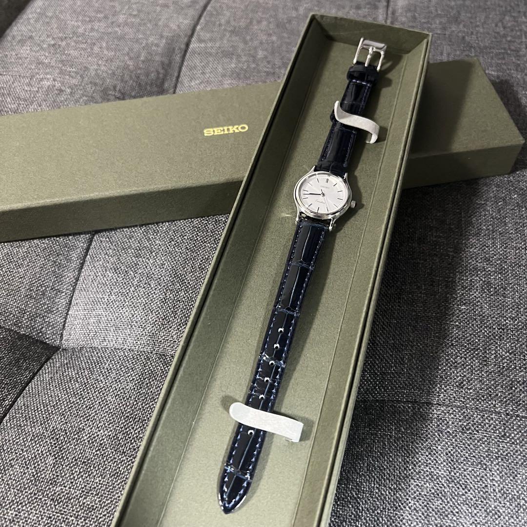 

[USED] Seiko Timeless Ladies Watch (try-on only, battery replacement required)