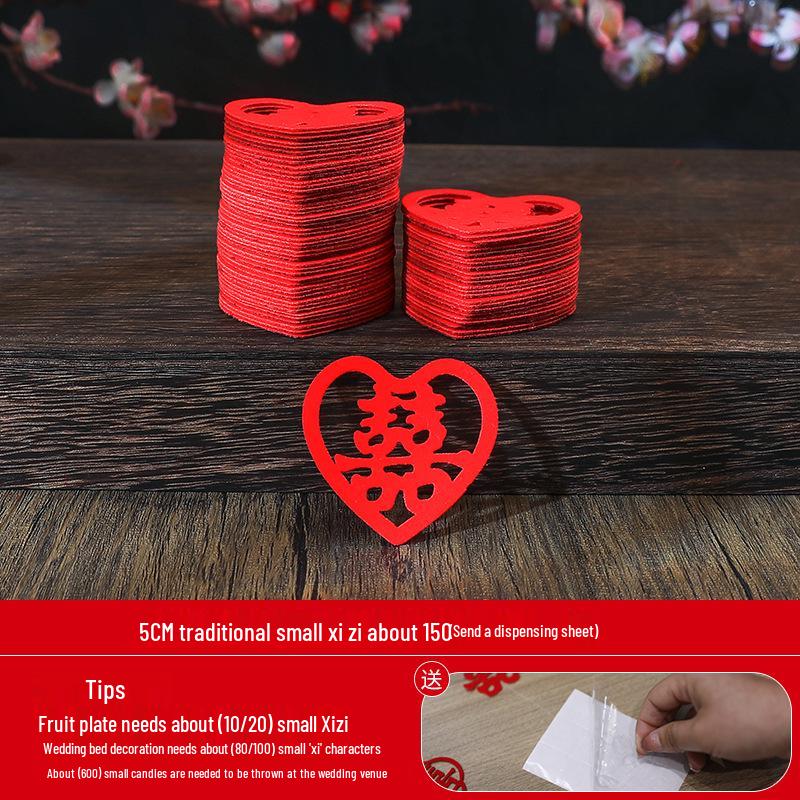 Decoração de Quarto de Casamento Dupla Felicidade: Adesivos e Arranjos Jogados à Mão para Preparação da Cerimônia