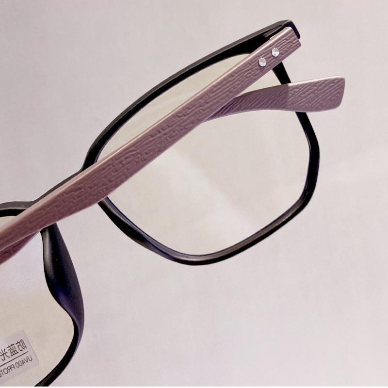 New Trend Wood Grain Frame Myopia Glasses Men Women Square Anti-Blue Light Eyeglasses Unisex Retro Vintage Diopter Eyewear