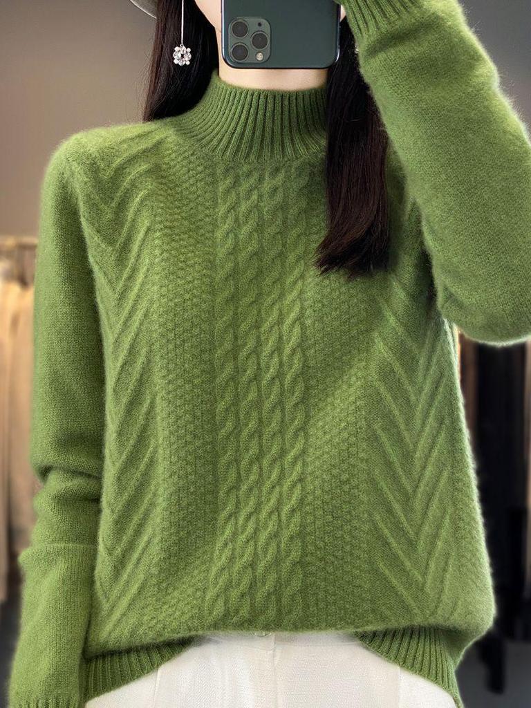Women's High-Neck Wool Sweater: Autumn/Winter Loose Fit Cable Knit Base Layer, Thickened and Stylish.