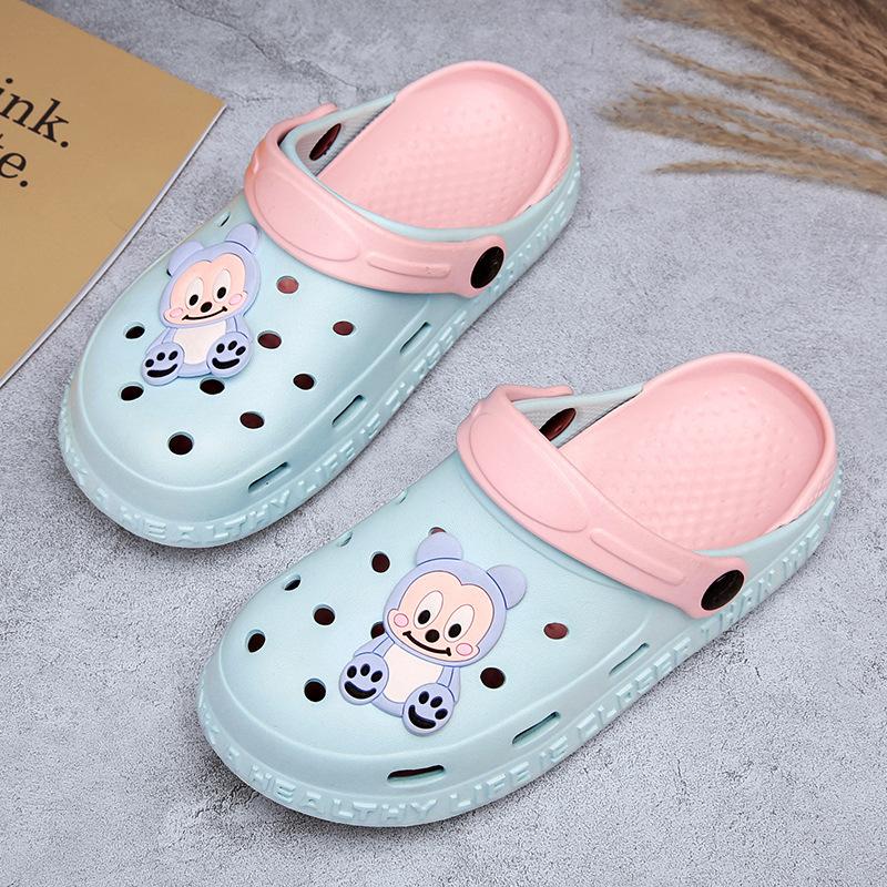 Children's hole shoes summer baby slippers wear light non-slip soft sole boys and girls sandals children beach shoes
