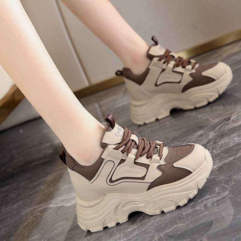 Fashion Trendy Casual Women's Shoes 2024 New Lightweight Street Style Sports Shoes with Thick Soles Internally Raised Vulcanized Shoes