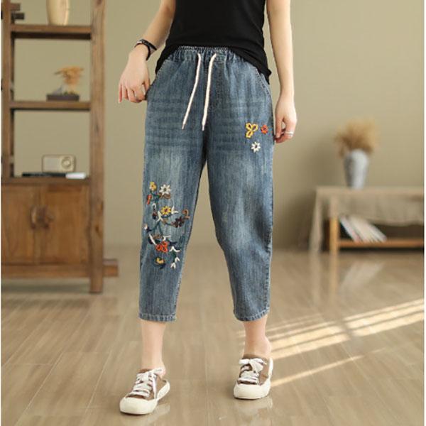 Frühlings- und Sommer-Modestil Damen Vintage Stickerei Jeans Damen Lässige Blumen-Denimhose Zerrissene Haremshose