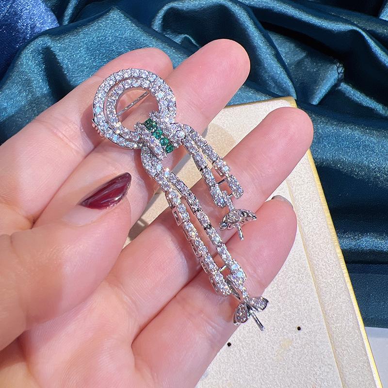 

Palace retro baroque brooch copper micro-paved zircon high-end elegant pin pearl corsage