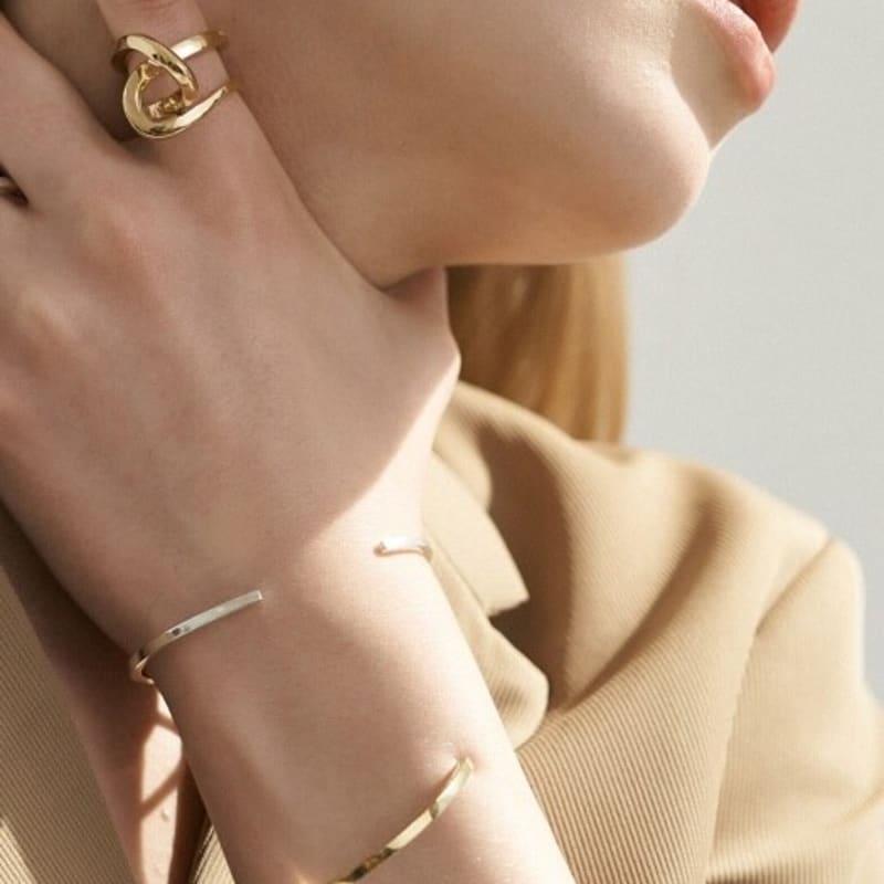 MOI Studio #LINK SQUAR BANGLE_02W