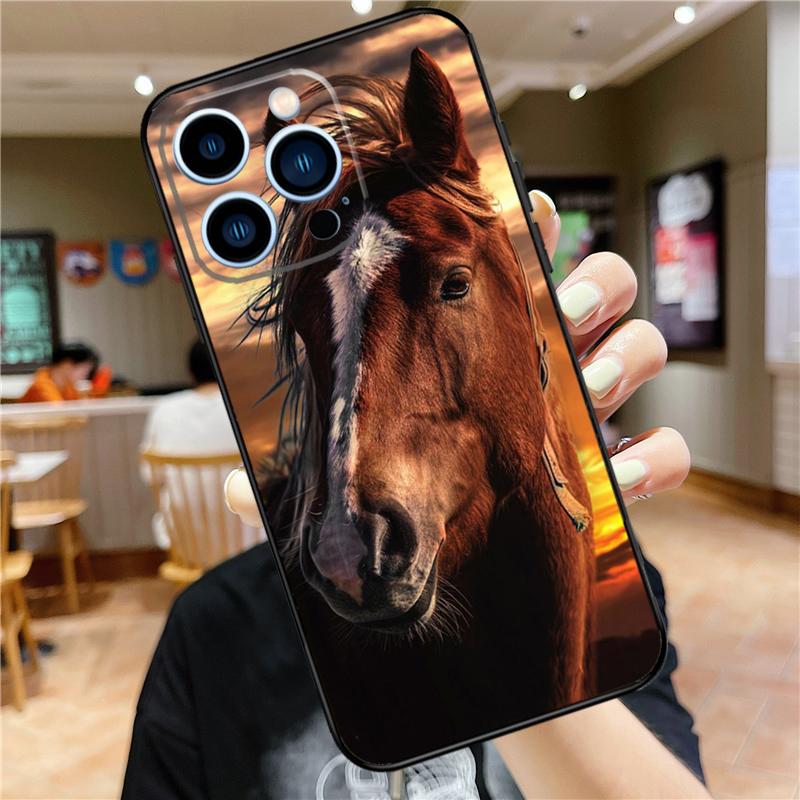 Running Horses Animal Case For iPhone 17 16 15 13 12 11 14 Pro Max Mini Plus 16e 17 Air Bumper Cover Accessories