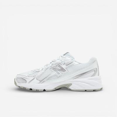 740v2 White Silver Reflection