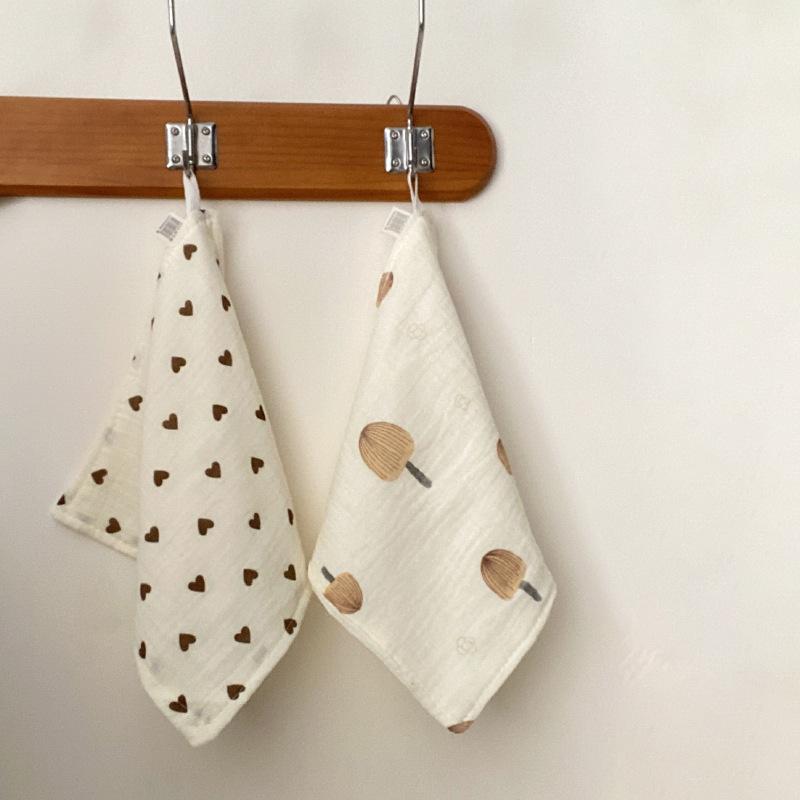 25x25cm Simple, Cute and Fresh Cotton Yarn Absorbent Face Towel Small Square Towels Soft Household Cleaning Tool Accessories