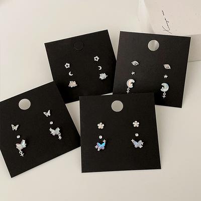 Set di Orecchini a Bottone Farfalla Aurora Laser Colorati per Donna, Squisiti, Piccoli e Carini, Orecchini Semplici e Versatili e Orecchini.