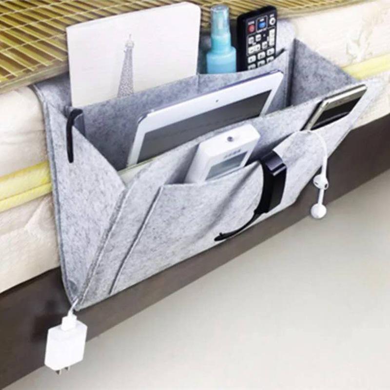 Anpassningsbar Förvaringsväska i Filt för Sängbord och Soffa