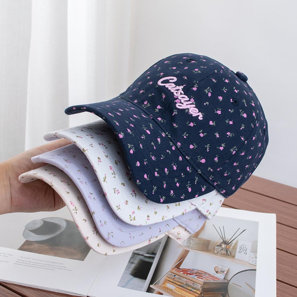 Nische mode kleine florale Buchstaben bestickte Baseballkappe Damen Frühling und Herbst Gesicht klein vielseitige Kappe
