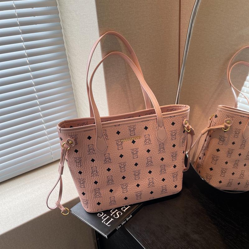 

2024 Корейский стиль Универсальная сумка-тоут с принтом медведя и кошелек для монет