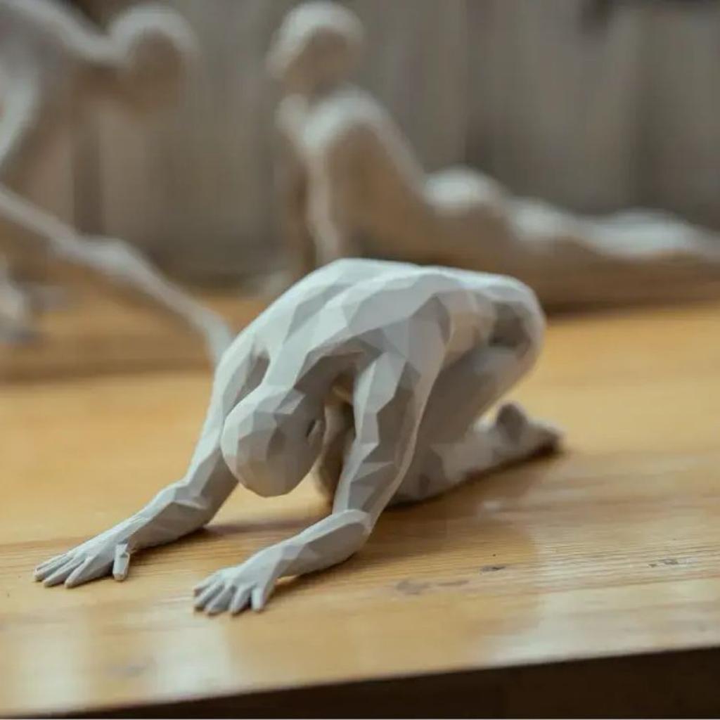 3D Yoga Pose Figurine – Male Plastic Desktop Ornament for Home & Office Decor