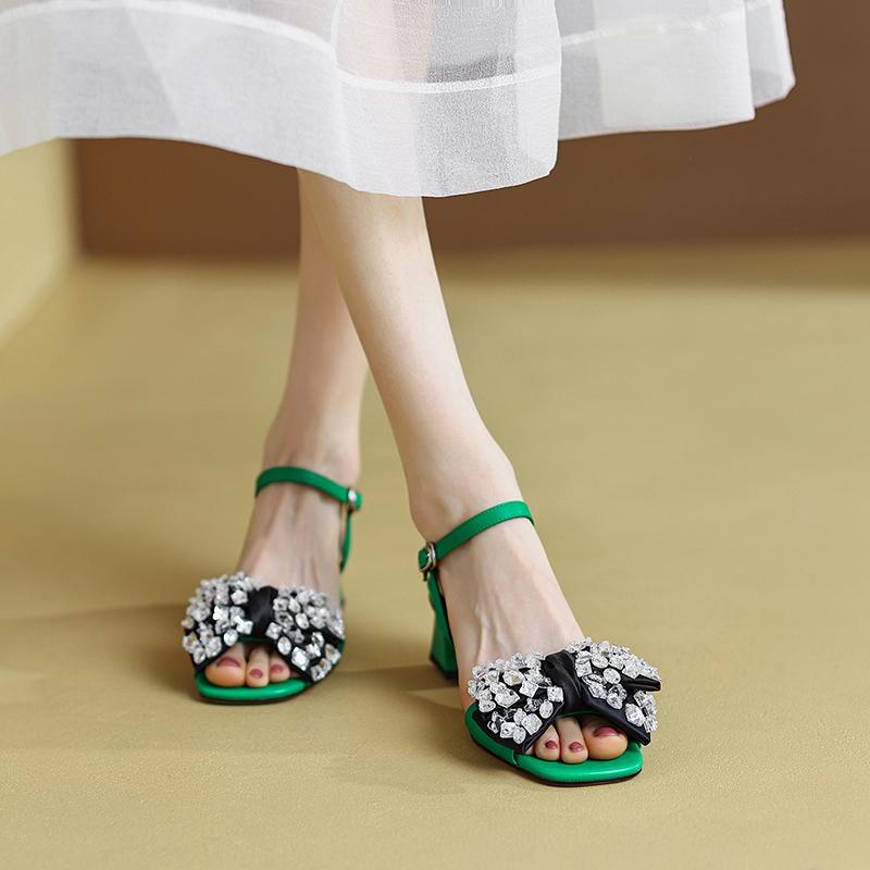 Fashion Women's New Summer Crystal Bow Leather Cowhide Breathable Open Toe Loose Grip Princess Style Square Toe Sandals