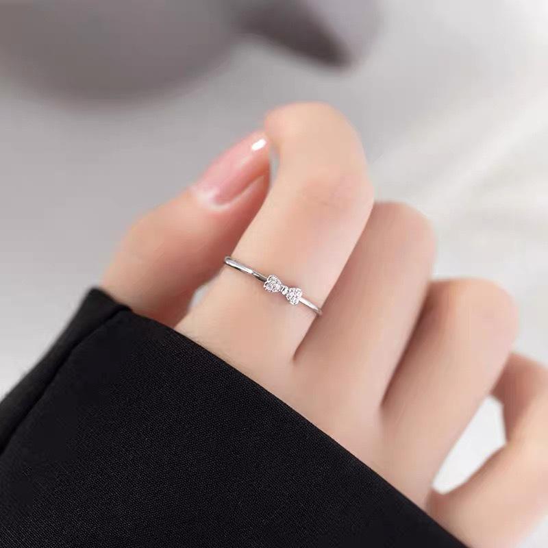 Unique Design Finger Ring For Women High-end Feel Alloy Inlay Gemstone