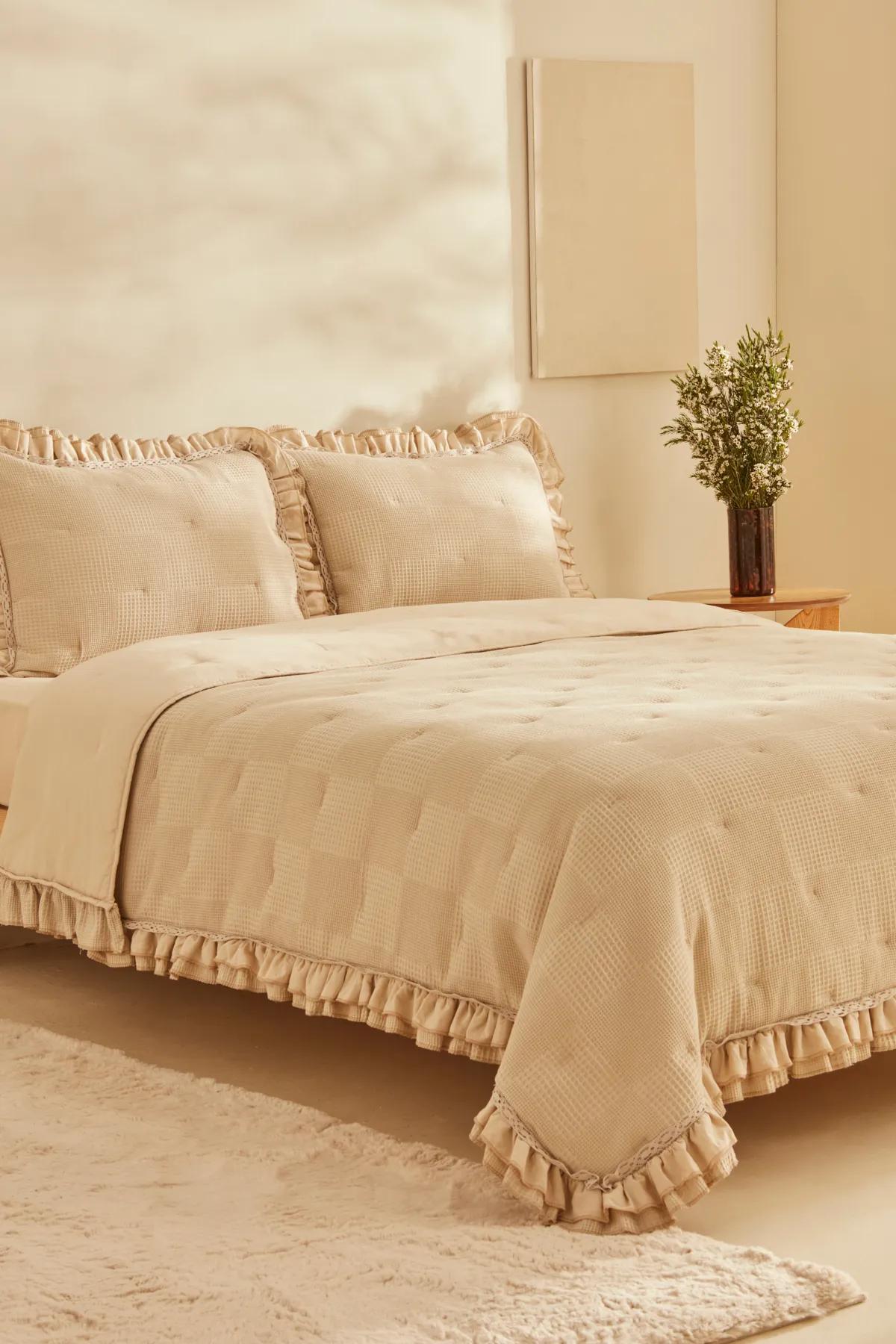 

Karaca Perios Çİft Kişilik Fırfırlı Spring Comfort Bej