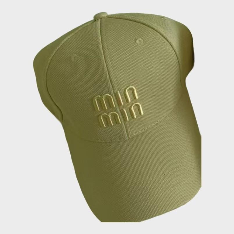 Fashion Solid Color Gold Letter Decoration Neutral Casual Sunshade Baseball Cap For Outdoor Casual Wear