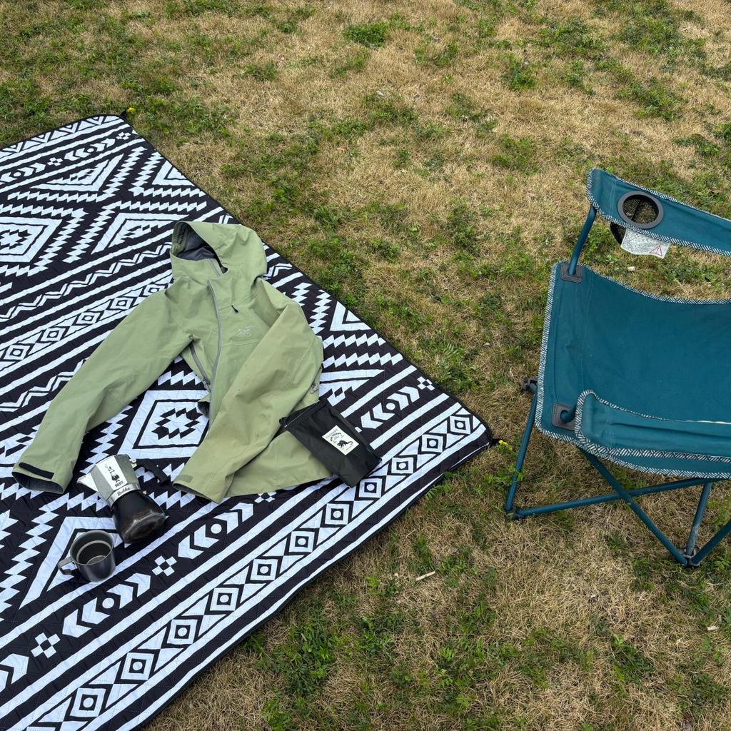 Tappetino da Esterno Impermeabile Spesso - per Picnic ad Ultrasuoni, Campeggio, Prato, Spiaggia e a Prova di Umidità