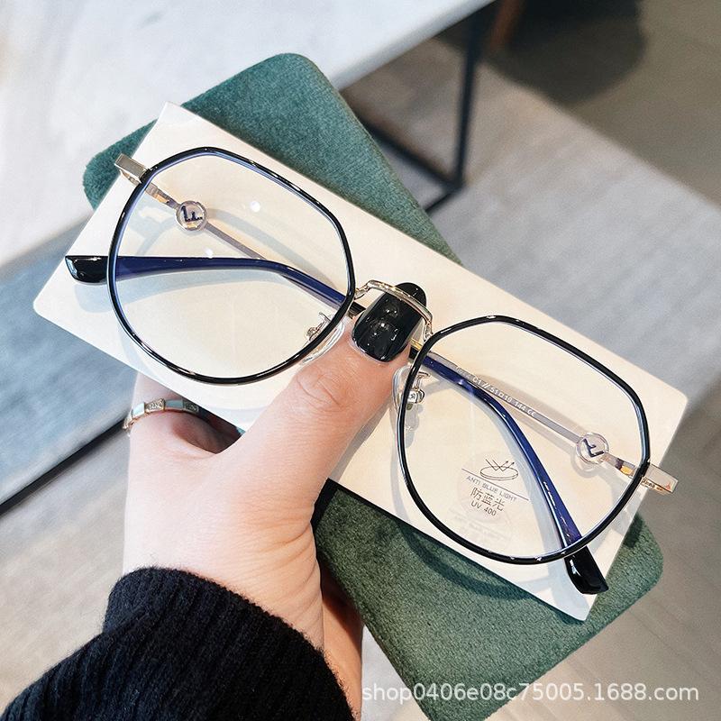 Metal Letter Flat Light Glasses Anti-Blue Light Fashion Trendy Plain Face Thin Milk Tea Color Myopia Glasses Frame Live Broadcast