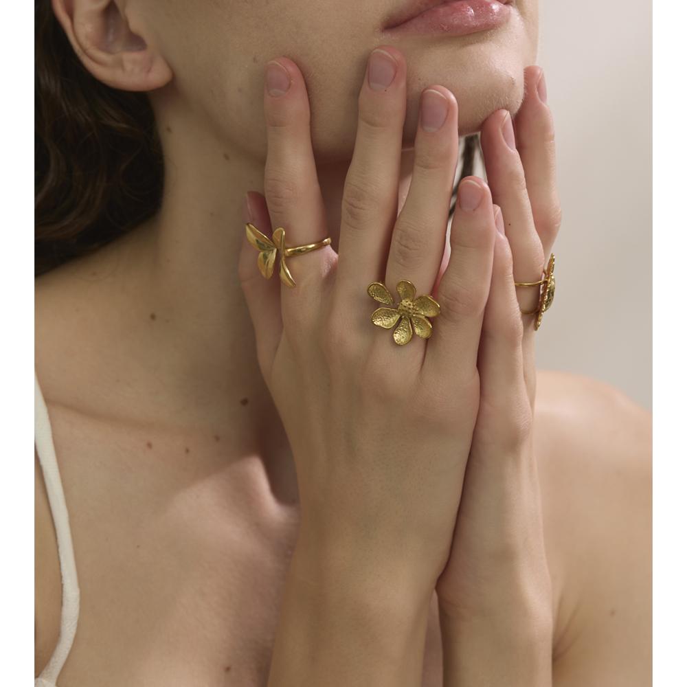 Yhpup Adjustable Stainless Steel Flower Golden Cast Ring Tarnish Resistant Metal Fashion Daily Versatile Finger Jewelry New