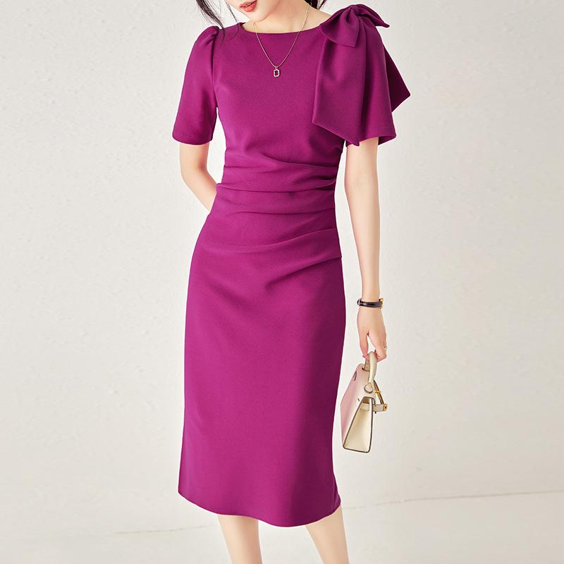 

Элегантное платье с круглым вырезом, бантом и плиссировкой Large