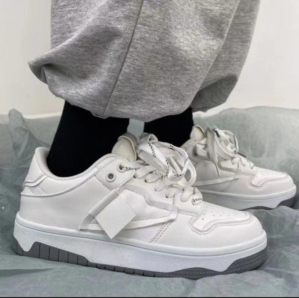 Autumn new ins niche men's shoes Korean version of sports and leisure versatile board shoes male students breathable trend running