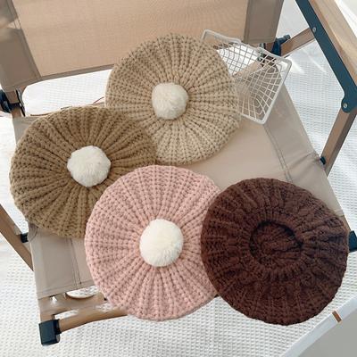 Koreanische Kinder Baskenmützen Kappen Herbst Winter Mädchen Strickmützen Niedliche Weiche Fellbommel Mütze Baby Malermütze Trendiges Kinderzubehör