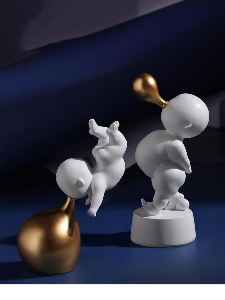 Simple Cute Resin Blowing Bubble Abstract Character Ornaments Home Room Table Sculpture Crafts Store Cafe Figurines Decoration