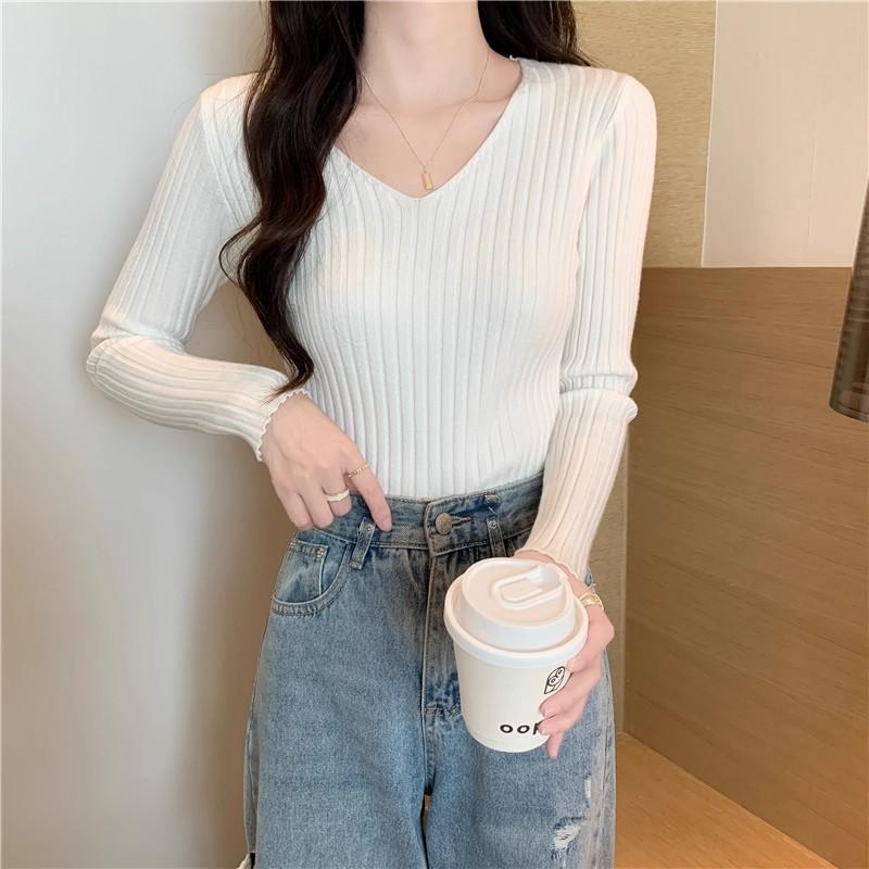 Herbst und Winter 2025 V-Ausschnitt langärmelige Unterzieh-Strickpullover-Tops lässige figurbetonte enge Pullover für Damen Pullover