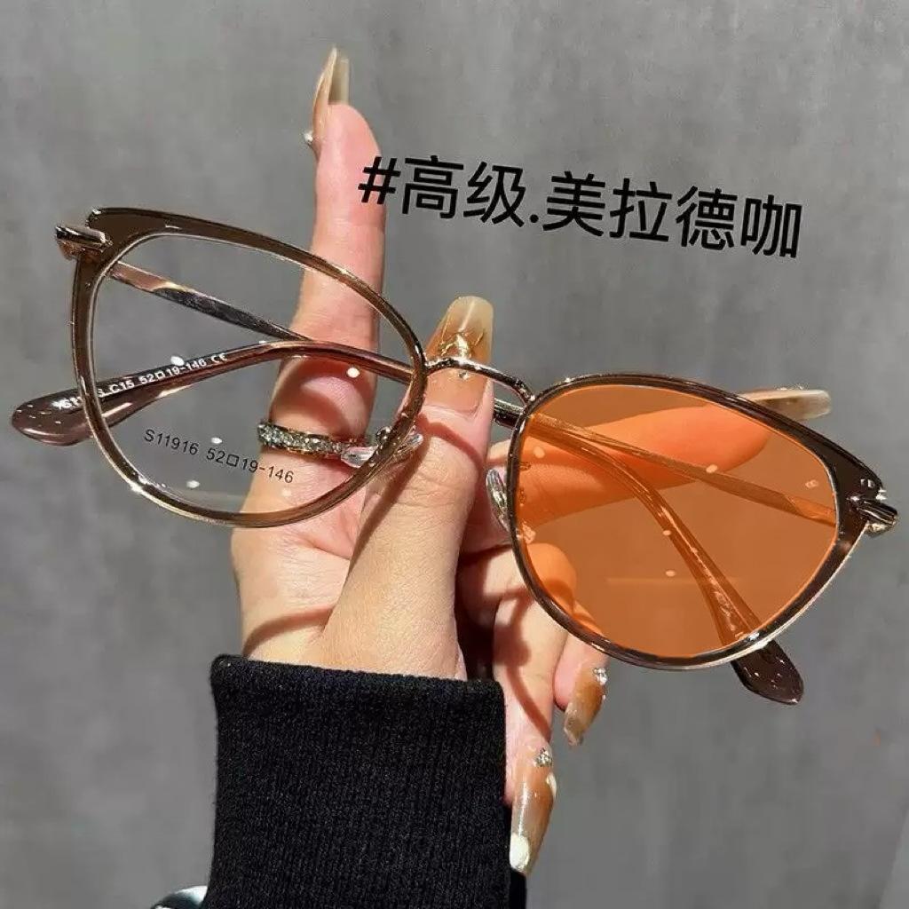Retro Photochromic Myopia Glasses Fashion Anti Blue Light Cat Eye Flat Glasses for Women Vintage Eyewear