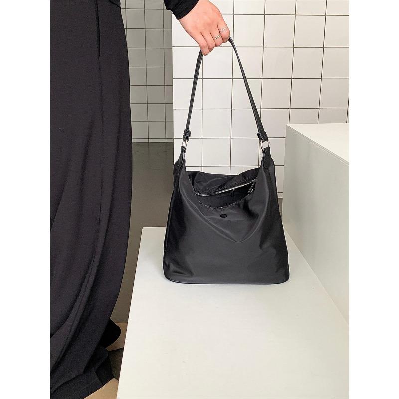 Soft leather commuter tote bag large capacity women's niche versatile shoulder nylon bag casual student messenger bag women