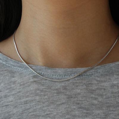 NORMALLEE [Or blanc] Collier Ligne Audacieuse