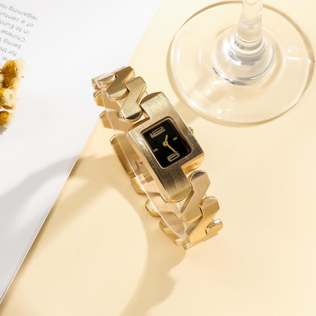 Women's Quartz Watch & Four-Leaf Clover Bracelet Set