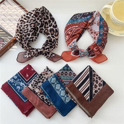 Liten fyrkantig scarf i bomull och linne Sidenhalsduk Dam Vår och höst Ny stil Konstnärlig och mångsidig Mode Temperament Huvudband Scarf