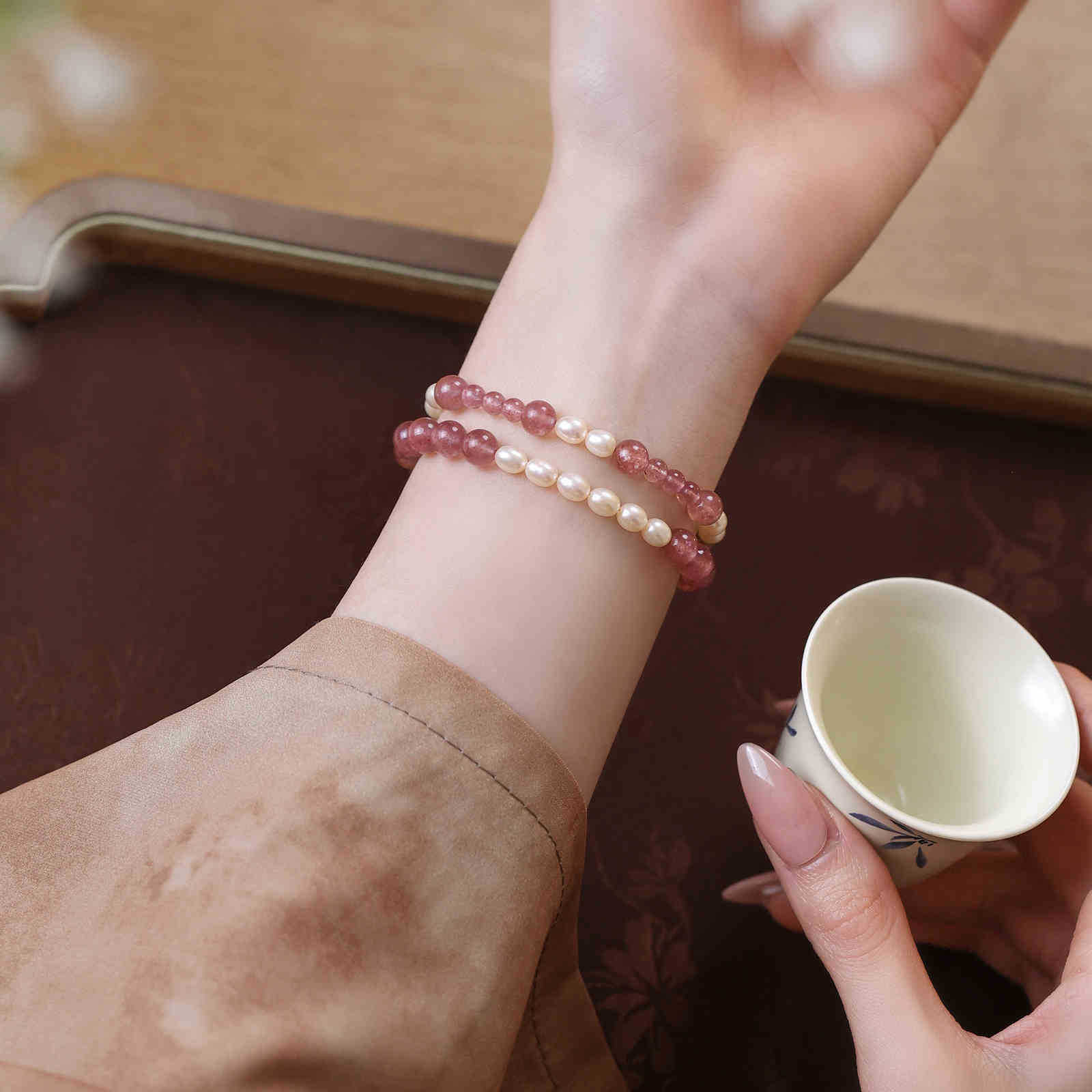 

Genuine Natural Strawberry Crystal Bracelet for Women, Pearl Bracelet, Double Circle Bracelet, Attracts Love, Gift Bead Diameter6mm