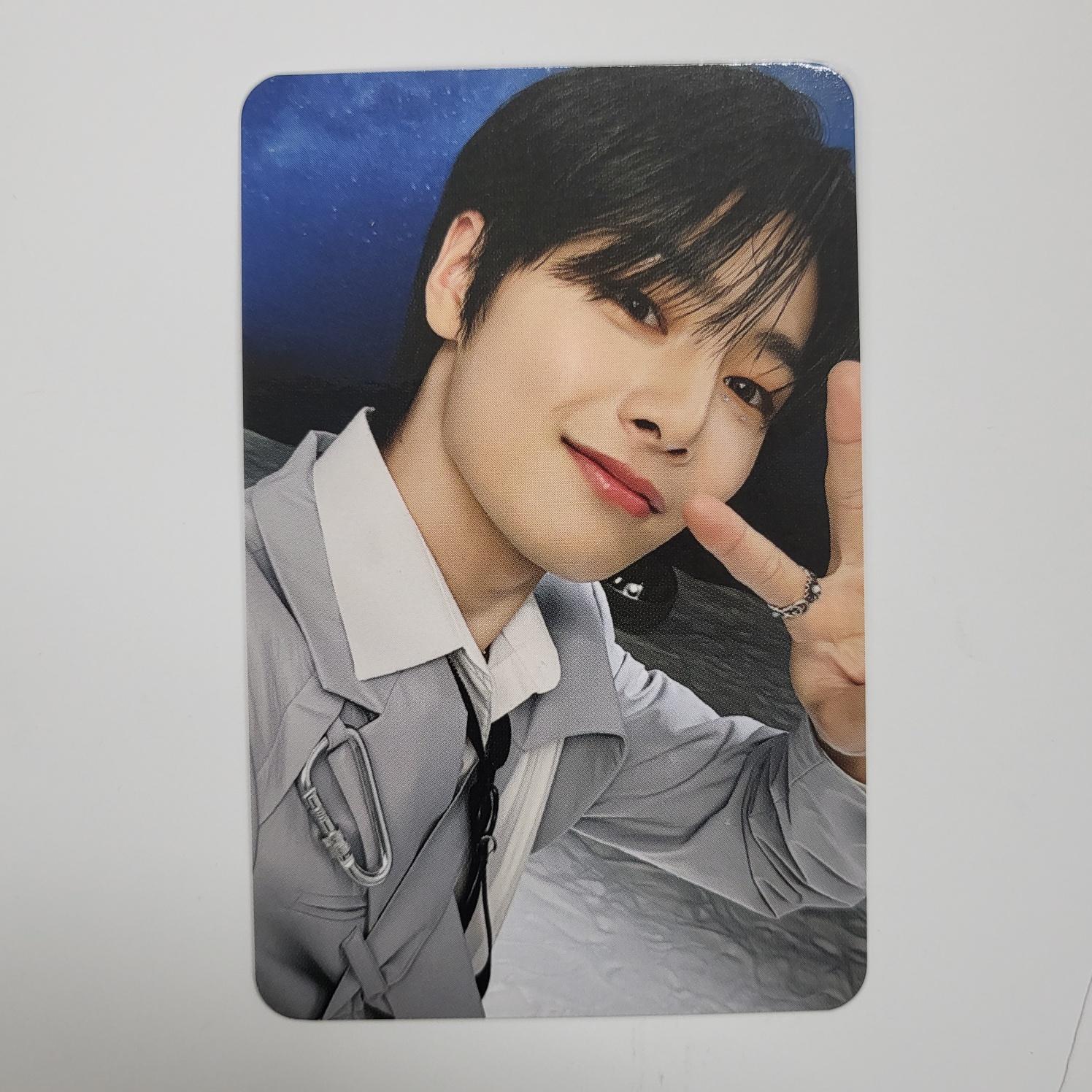 

Фотокарточка с мероприятия Stray Kids PILOT JYP SHOP I.N 1