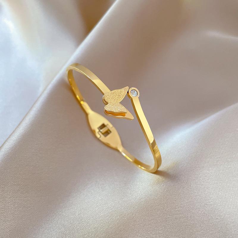 European And American Butterfly Bracelet Minimalist Retro Fashion Stainless Steel Bracelet