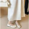 Zapatos casuales de suela plana versátiles con cabeza redonda francesa y pliegues de boca poco profunda, zapatos Mary Jane con cinturón de palabra de taladro feng shui de temperamento