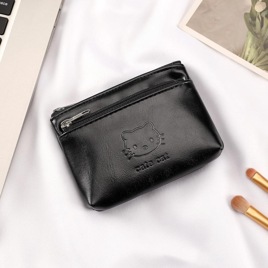 Handmade Oil Wax Leather Coin Purse: Cute Cartoon Design for Earphones & ID Cards