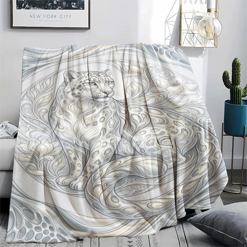 Snow Leopard Animal Print Flannel Blanket, High quality Comfortable for All Seasons, Home Decor, Warmth and Comfort, Perfect for Christmas Gifts119