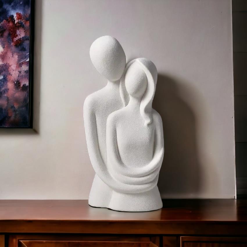 Ceramic Decorative Figurine of a Couple In Love - White 20cm