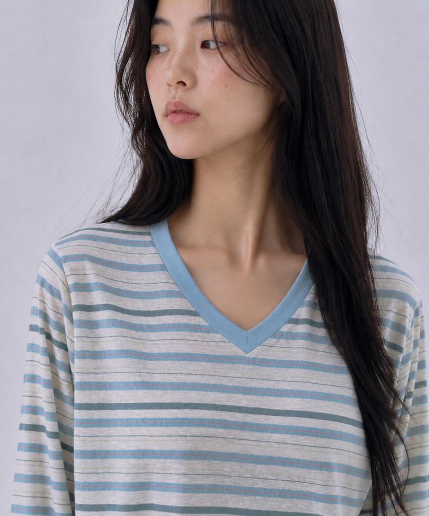 Sayu Mild Stripe V-Neck T-Shirt Light Blue