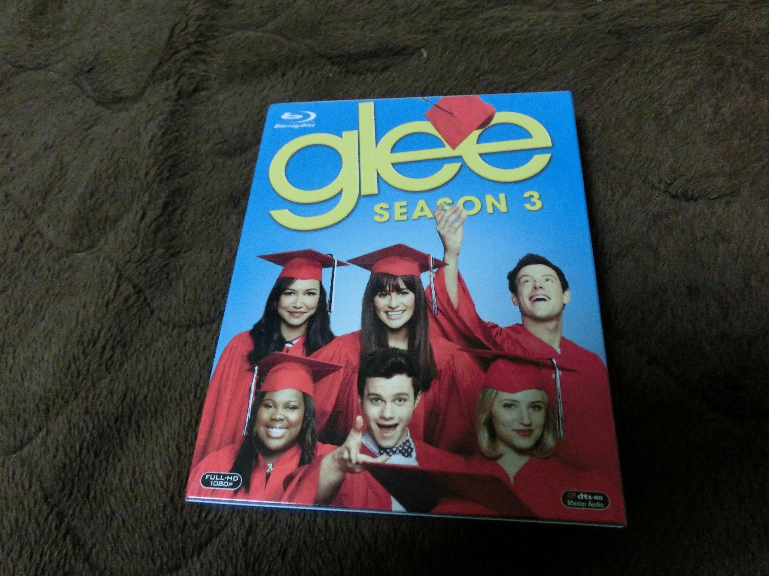 

Glee Season 3 Box Set Blu-ray [Blu-ray]