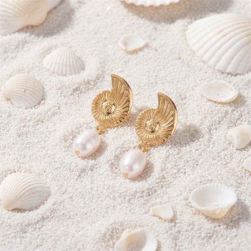 Summer Seaside Conch Imitation Pearl Drop Earrings for Women Handmade Chic Golden Shell Earring Beach Vacation Jewelry Gift