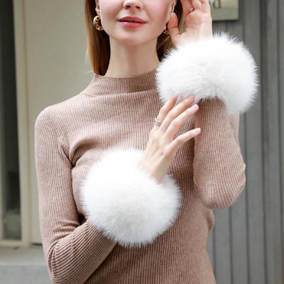 Women's Fur-Trimmed Windproof Cuffs - Imitation Fox Plush Wristbands for Warmth In Autumn and Winter