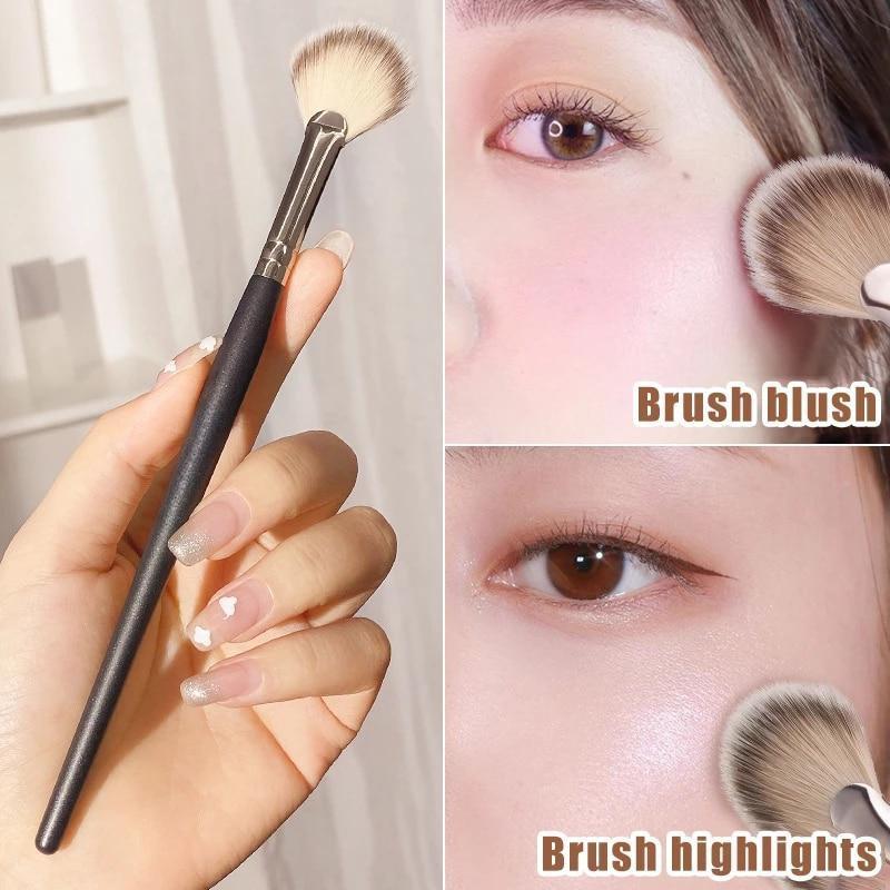 1Pc  Loose Powder Brush Makeup Brush Black Handle Face Powder Brush Beauty Makeup Tools