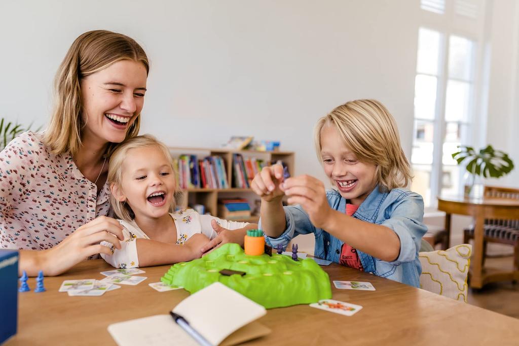 Ravensburger Funny Bunny Board Game 21558 4, Ages 4+ [Tabletop Game, Educational Game, Gift (Birthday/Christmas)]