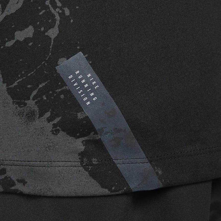 Nike Dri-FIT Logo Print Crew Neck T-Shirt Men Tops Black DZ2730-010