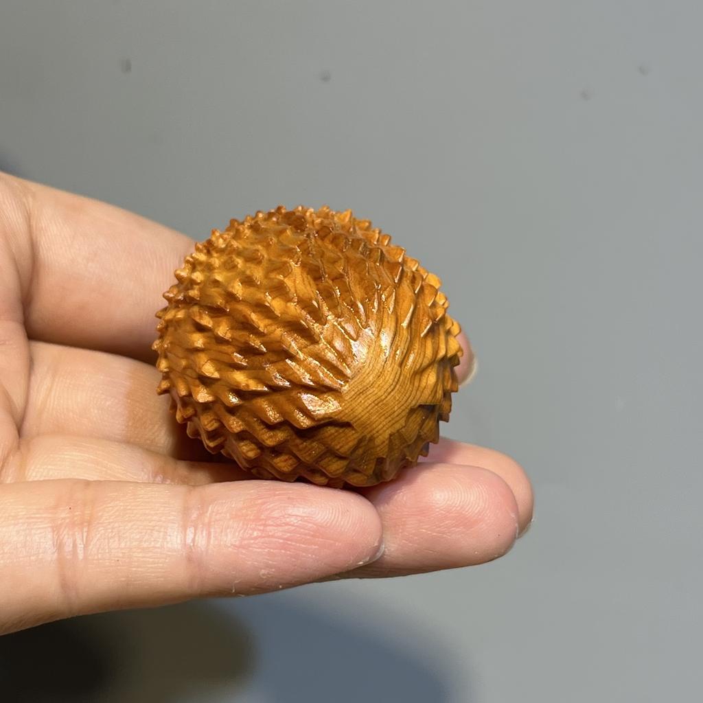 Cute Hedgehog Woodcarving - Charming Details, Perfect Compact - Handmade Desktop Decoration, Ideal Gift for Nature Lovers